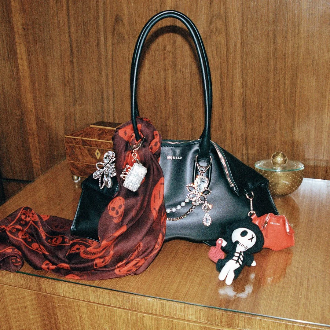 MCQUEEN REIMAGINES THE MANTA SILHOUETTE FOR S/S2026 — Numéro